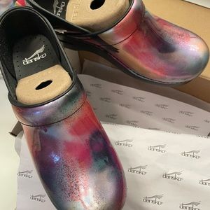 Dansko clogs —NEW IN BOX